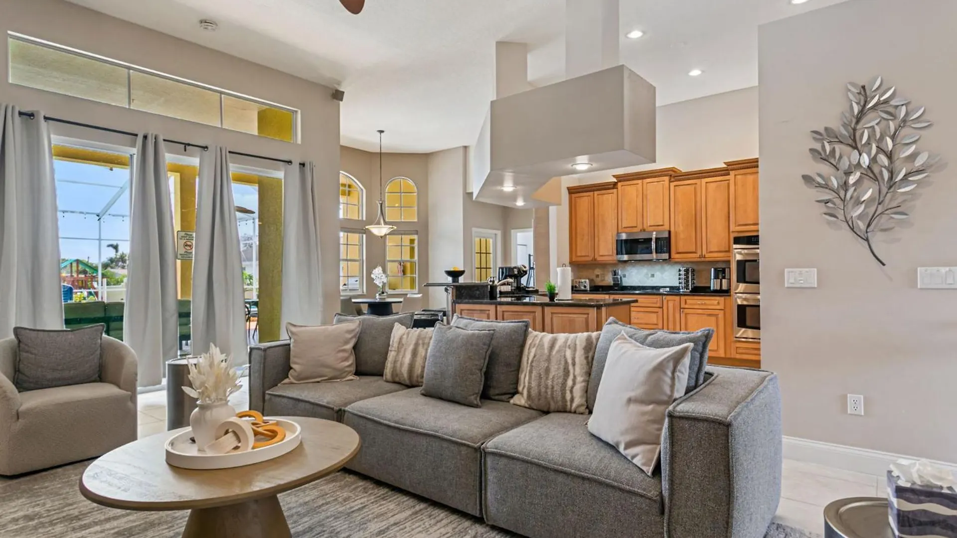 6Br Family Escape-Pool Sports Courts Game Room Tampa Tatil Evi