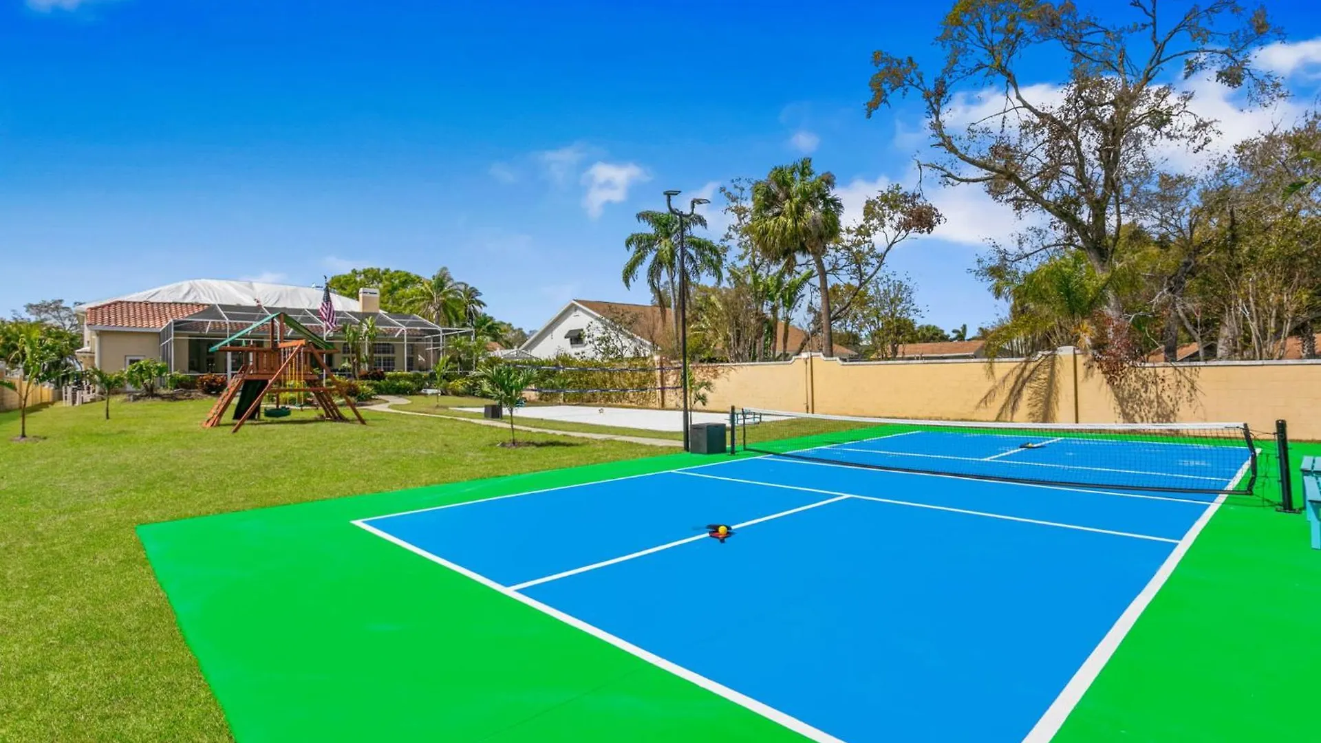 6Br Family Escape-Pool Sports Courts Game Room Tampa USA